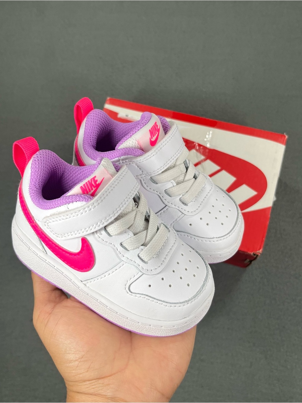 Nike Court Borough Low 2 Girls White Pink Shoes size 4C